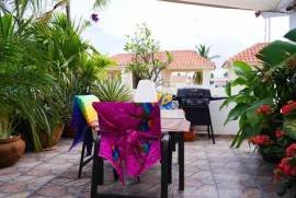 3RD FLOOR PH WITH PRIVATE ROOFTOP TERRACE SANTA