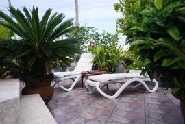 3RD FLOOR PH WITH PRIVATE ROOFTOP TERRACE SANTA