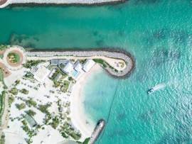 APARTAMENTO LUJOSO EN CAP CANA (LUXURIOUS APARTMENT IN CAP CANA)